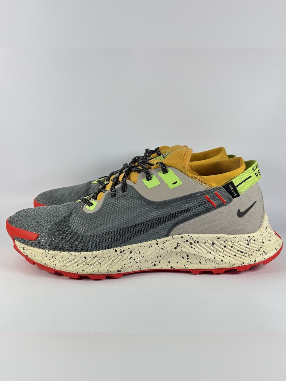 Nike Pegasus Trail 2 Gore-Tex Men’s Size 12 Gray Red Trail Running Shoes